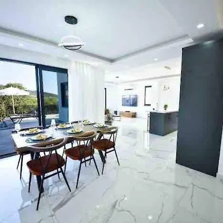 Villa Mi Kasa *